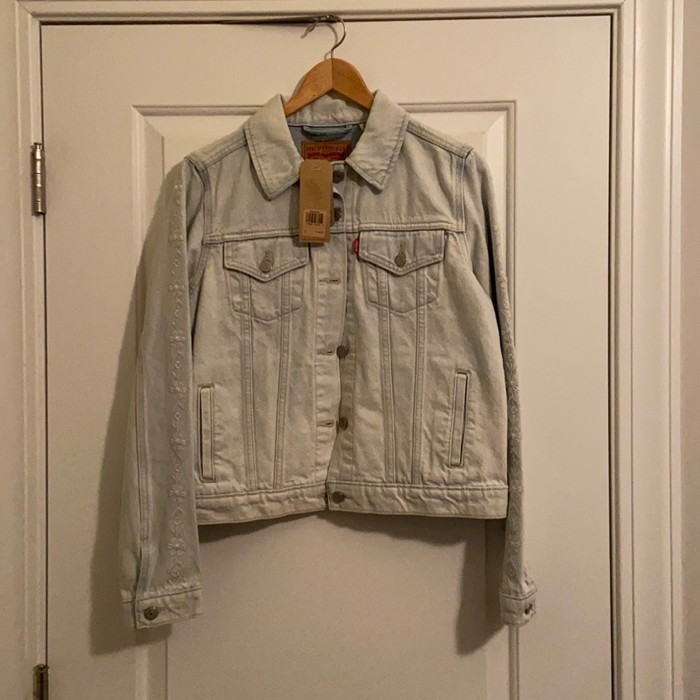 NWT Levi Strauss Trucker Jacket Denim Large